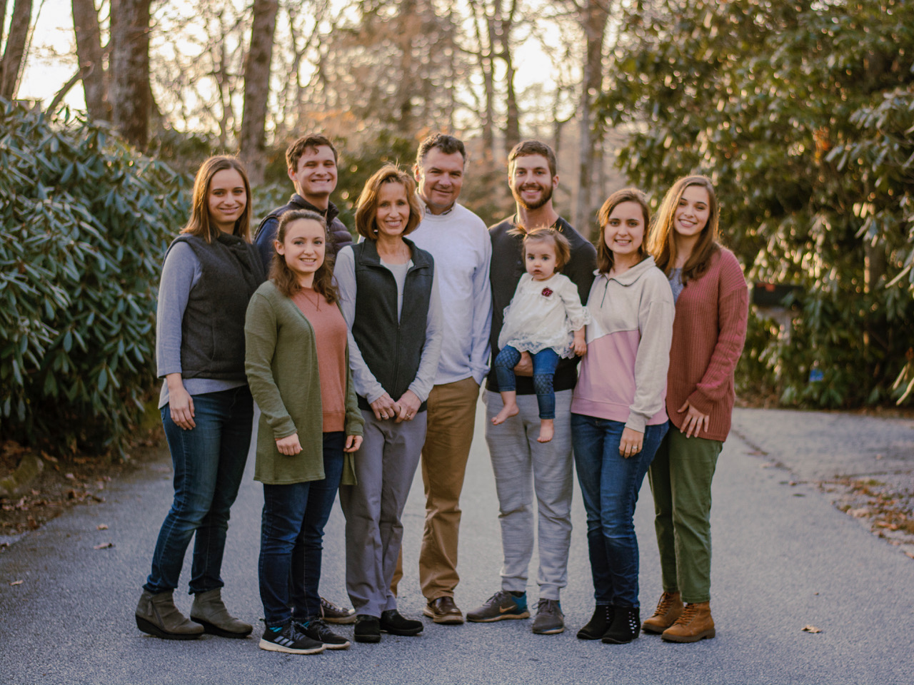 Loescher Family photo 12-27-21-05